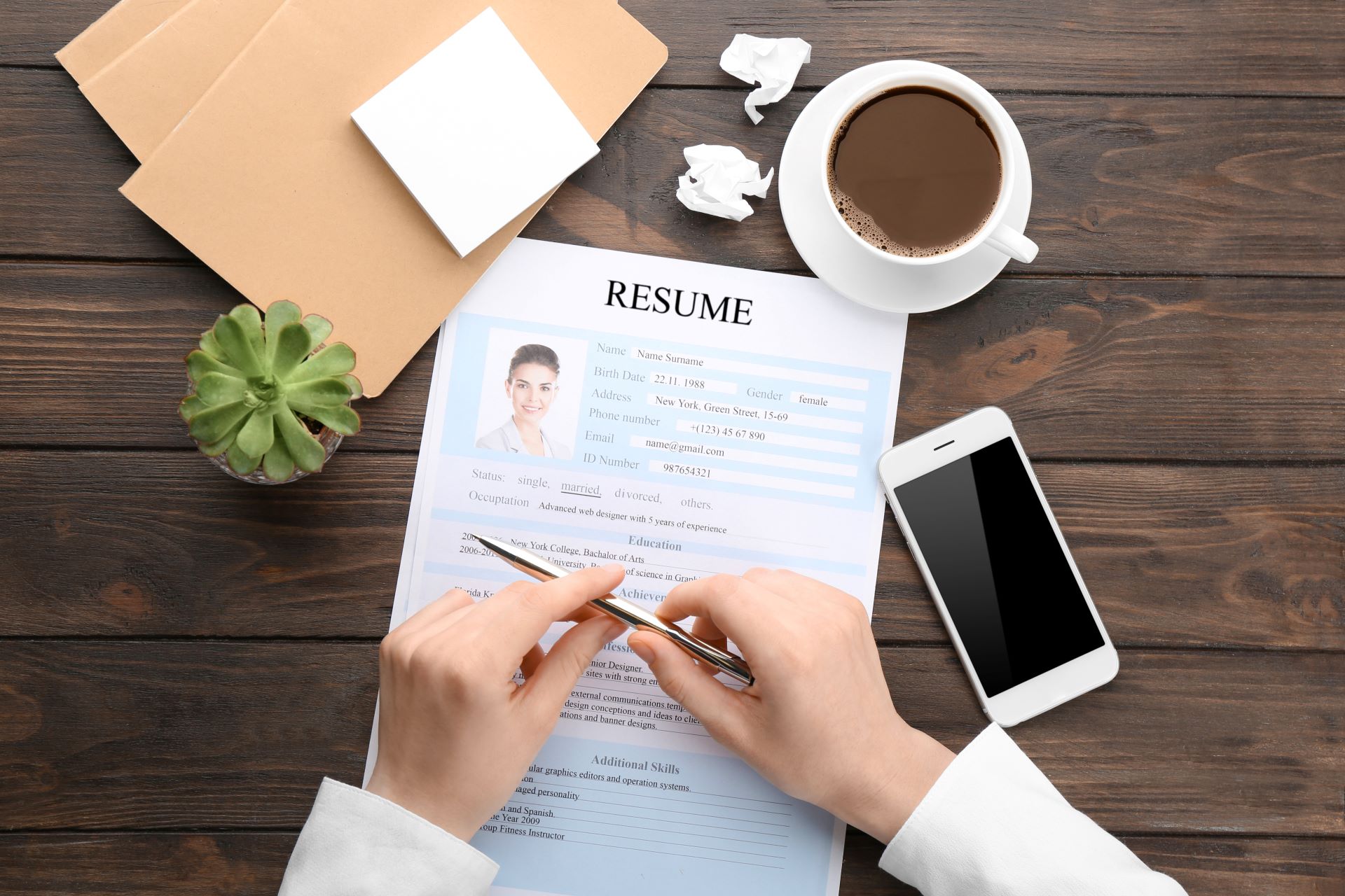 How to describe customer service on a resume